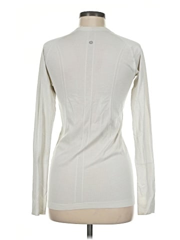 Lululemon Athletica Long Sleeve T-Shirt (view 2)