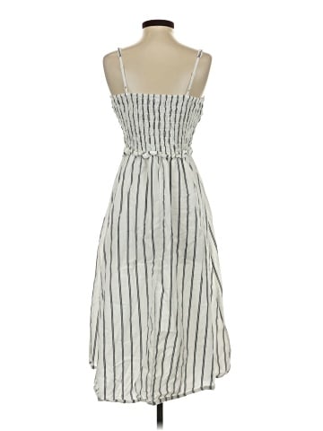 Old Navy Casual Dress (view 2)