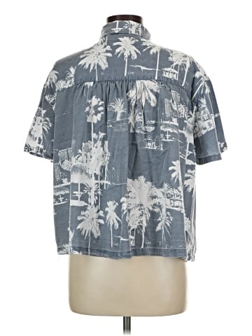 Jane and Delancey Short Sleeve Button-Down Shirt (view 2)