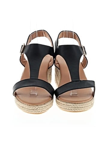 Unbranded Wedges (view 2)