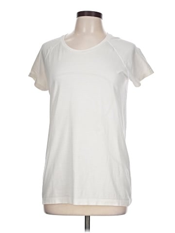 Lululemon Athletica Short Sleeve T-Shirt (view 1)