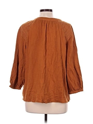 wonderly 3/4 Sleeve Blouse (view 2)