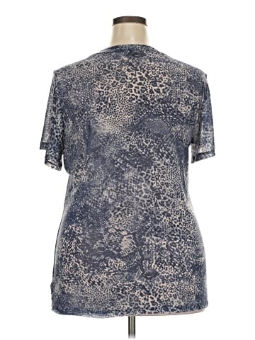 Torrid Short Sleeve T-Shirt (view 2)