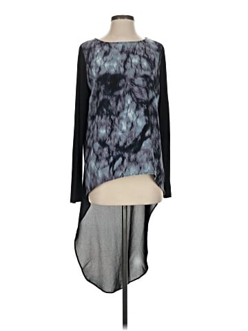 Kardashian Kollection Long Sleeve T-Shirt (view 1)
