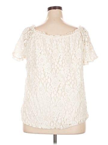 Maurices Short Sleeve Blouse (view 2)