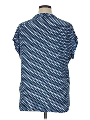 Pleione Short Sleeve Blouse (view 2)