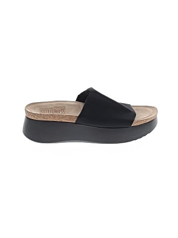 Munro American Wedges (view 1)