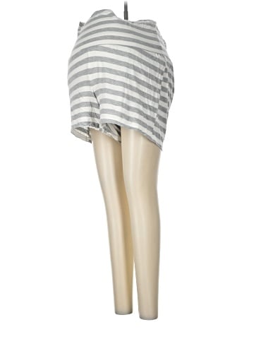 Old Navy - Maternity Shorts (view 1)