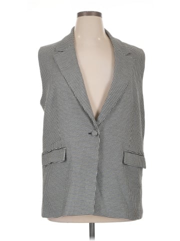 Cato Vest (view 1)
