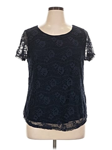 Leo & Nicole Short Sleeve Top (view 1)