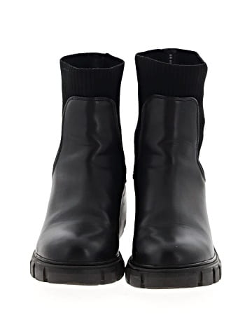 Steve Madden Ankle Boots (view 2)