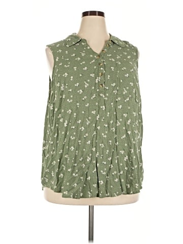 Torrid Sleeveless Button-Down Shirt (view 1)