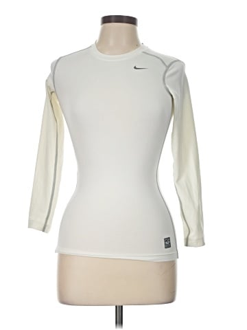 Nike 3/4 Sleeve T-Shirt (view 1)