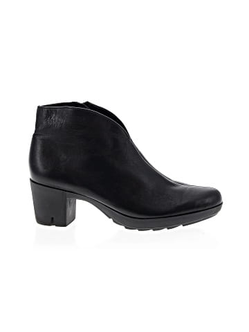 Munro American Ankle Boots (view 1)