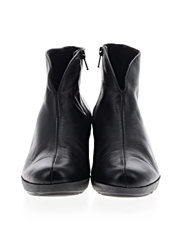 Munro American Ankle Boots (view 2)