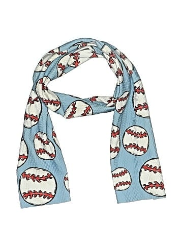 Gigi and Max Scarf (view 1)