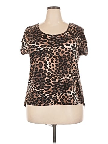 Julie's Closet Short Sleeve T-Shirt (view 1)