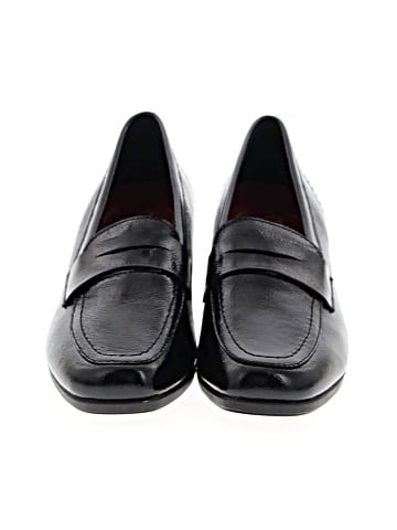 Munro American Heels (view 2)