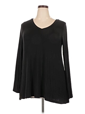 AWULIFFAN 3/4 Sleeve T-Shirt (view 1)