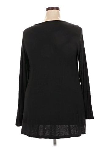 AWULIFFAN 3/4 Sleeve T-Shirt (view 2)