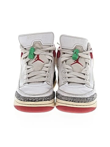 Air Jordan Sneakers (view 2)