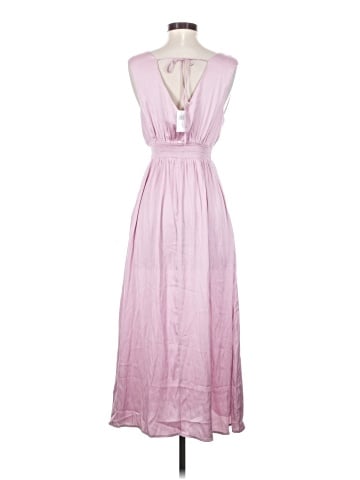 Old Navy Casual Dress (view 2)