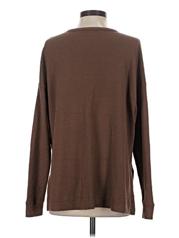 American Eagle Outfitters Pullover Sweater (view 2)