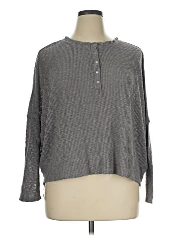 Urban Outfitters Pullover Sweater (view 1)