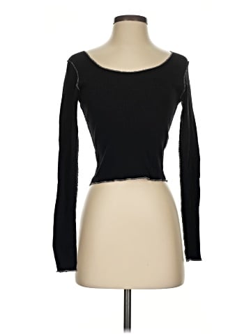 Brandy Melville Long Sleeve T-Shirt (view 1)