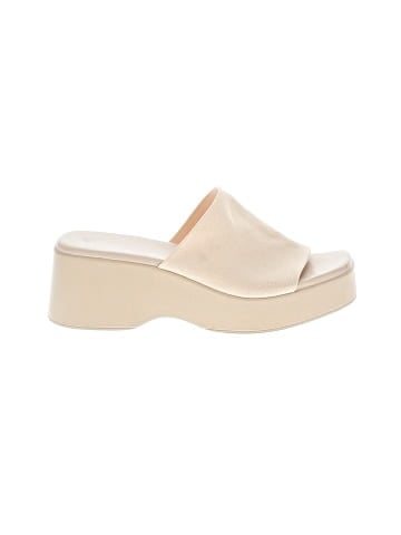 Unbranded Wedges (view 1)