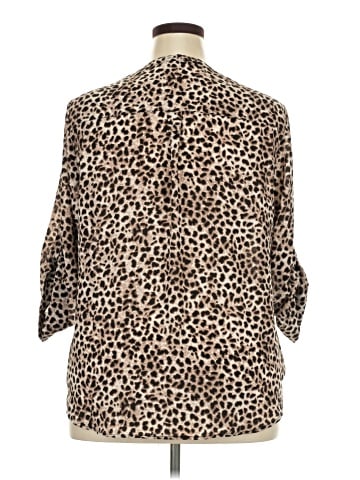 Torrid 3/4 Sleeve T-Shirt (view 2)