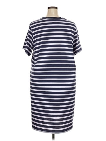 Old Navy Casual Dress (view 2)