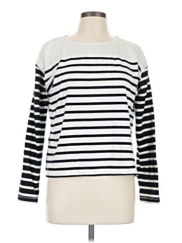 Maurices Long Sleeve T-Shirt (view 1)