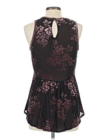 Knox Rose Sleeveless Blouse (view 2)