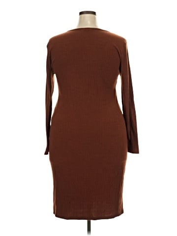 Rouge Casual Dress (view 2)