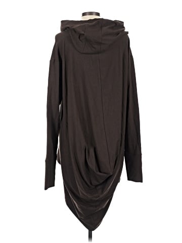 Marcella Poncho (view 2)