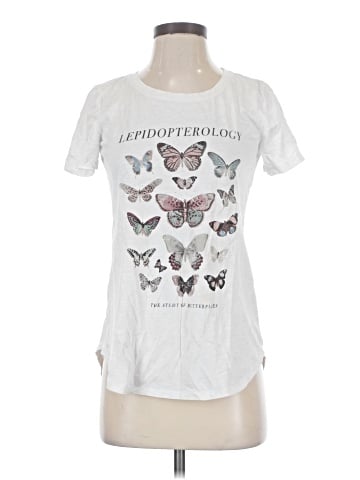 Maurices Short Sleeve T-Shirt (view 1)