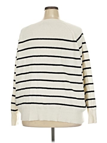 Old Navy Pullover Sweater (view 2)