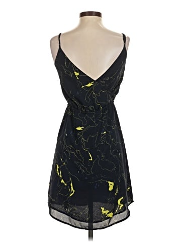 Babaton Sleeveless T-Shirt (view 2)