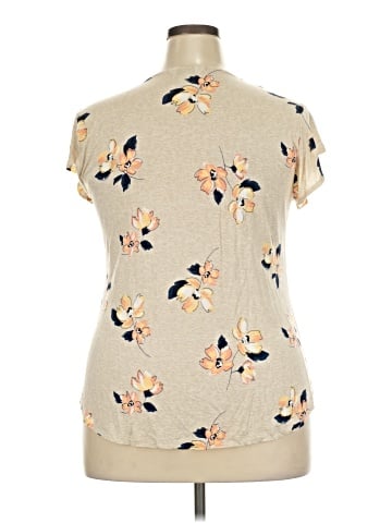 Liz Claiborne Short Sleeve Henley (view 2)