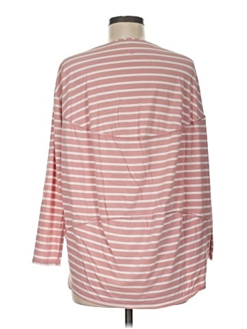 Lululemon Athletica Long Sleeve T-Shirt (view 2)