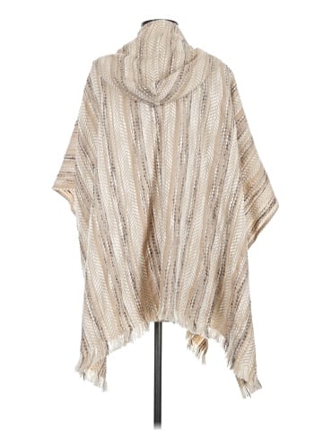 Hinge Poncho (view 2)