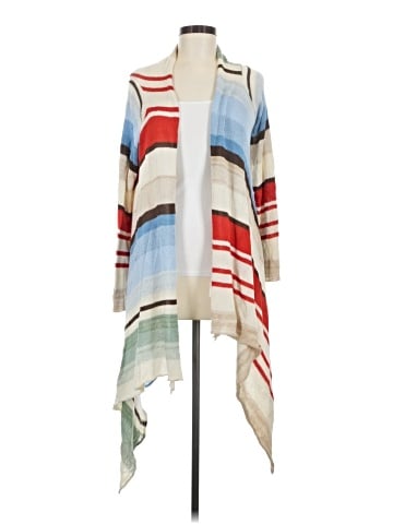 Goddis Poncho (view 1)