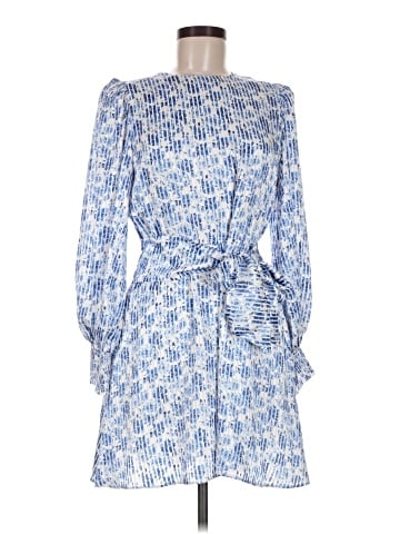 Alice + Olivia Casual Dress (view 1)