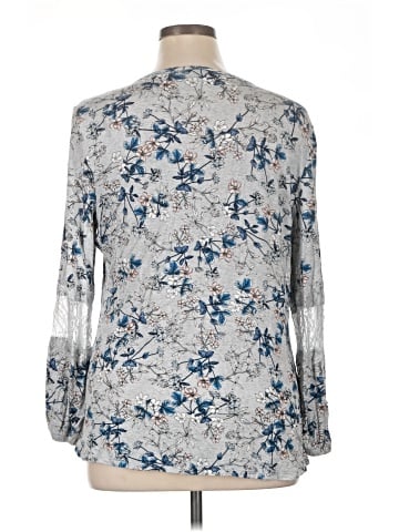 Liz Claiborne Long Sleeve Blouse (view 2)