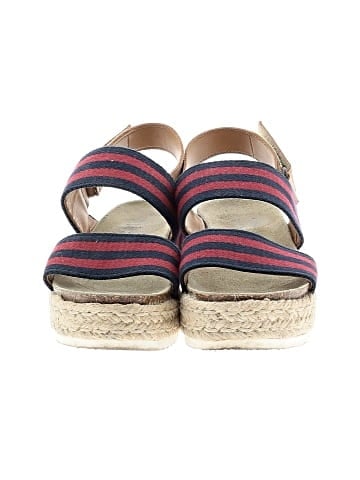 Unbranded Wedges (view 2)