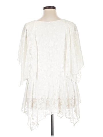 The Pyramid Collection 3/4 Sleeve Blouse (view 2)
