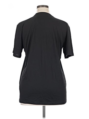 Nike Short Sleeve T-Shirt (view 2)