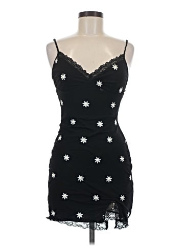 Lovely Day Sleeveless Top (view 1)