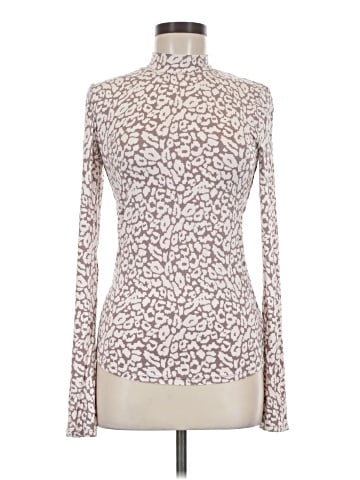 Willow & Clay Long Sleeve Turtleneck (view 1)